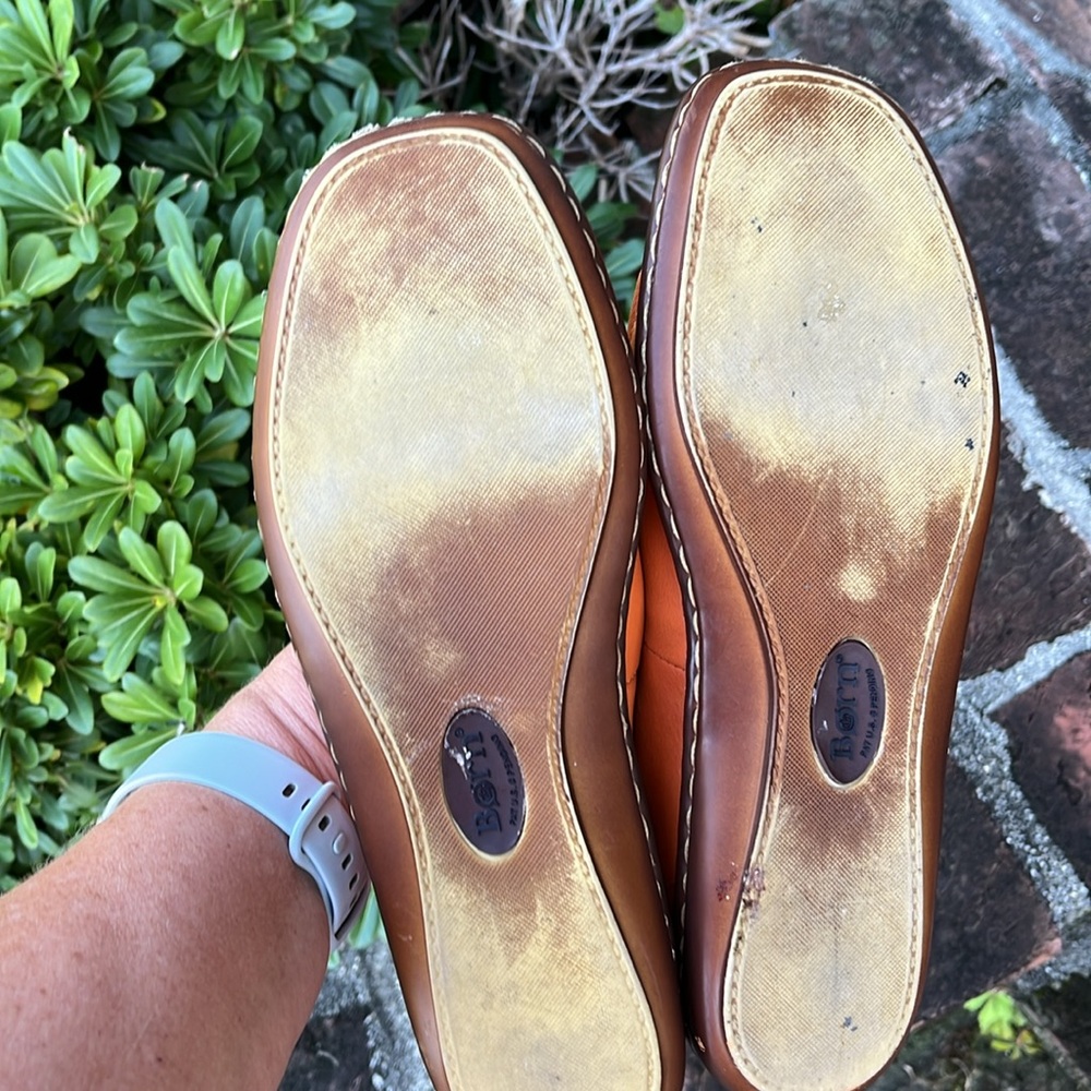 Born Vibrant Orange Loafers size 9 - Picture 7 of 7